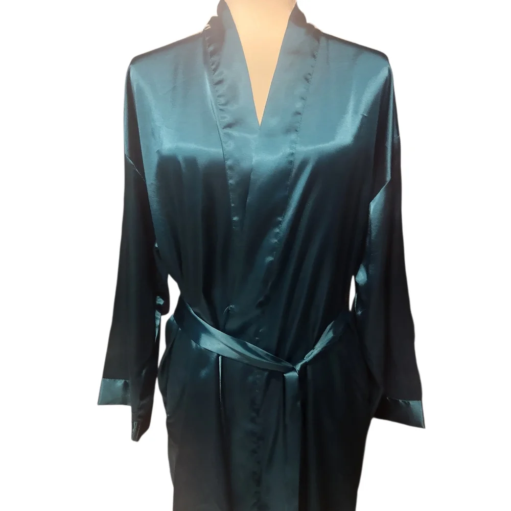 Victoria's Secret Emerald Green - Picture 3 of 8